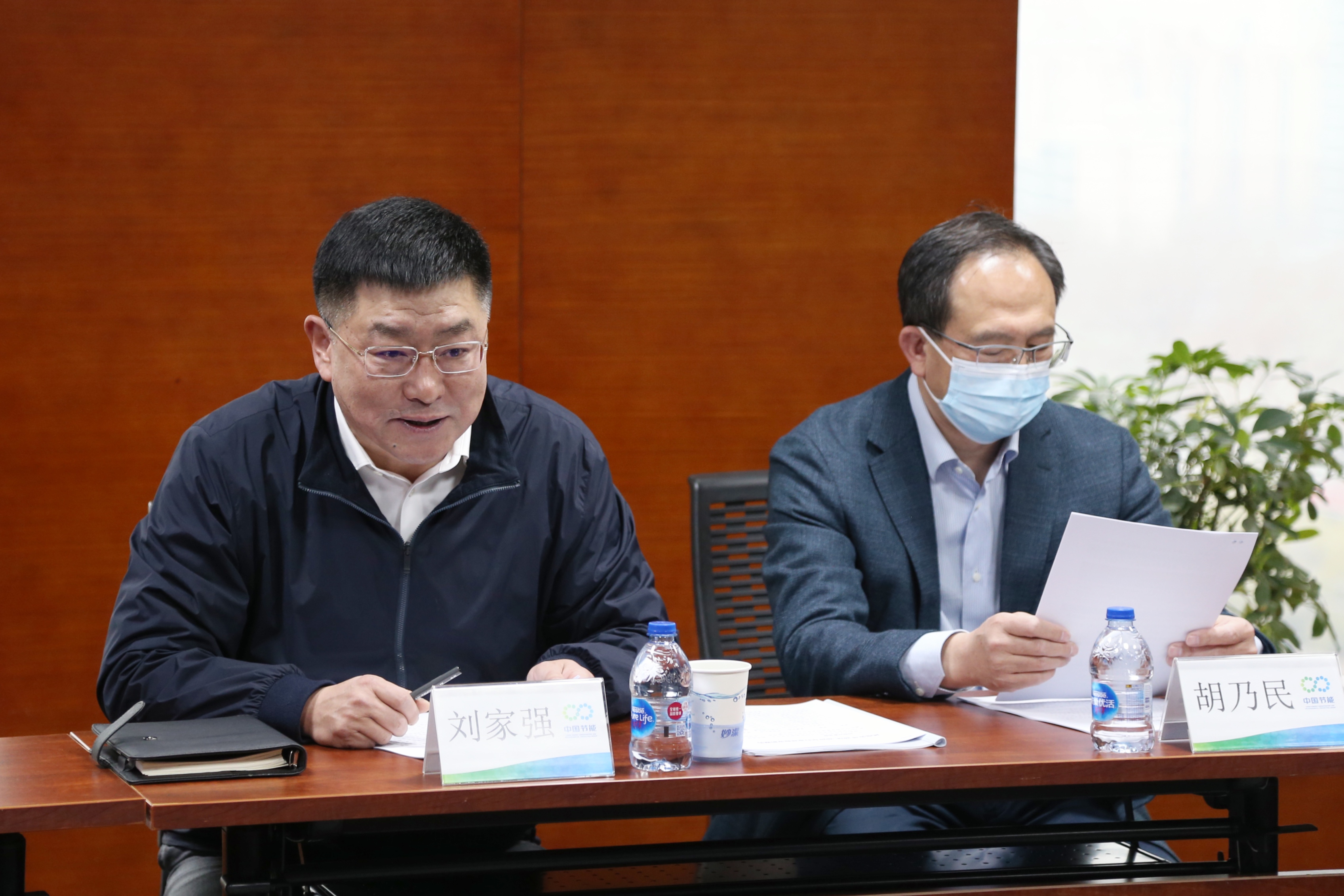 集团公司党委副书记、总经理刘家强一行 到风电公司调研指导工作